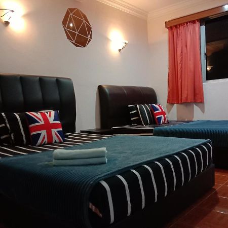 Glory Beach Resort Private Penthouse Порт-Диксон Экстерьер фото