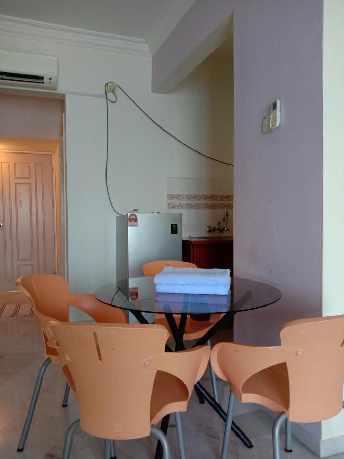 Glory Beach Resort Private Penthouse Порт-Диксон Экстерьер фото